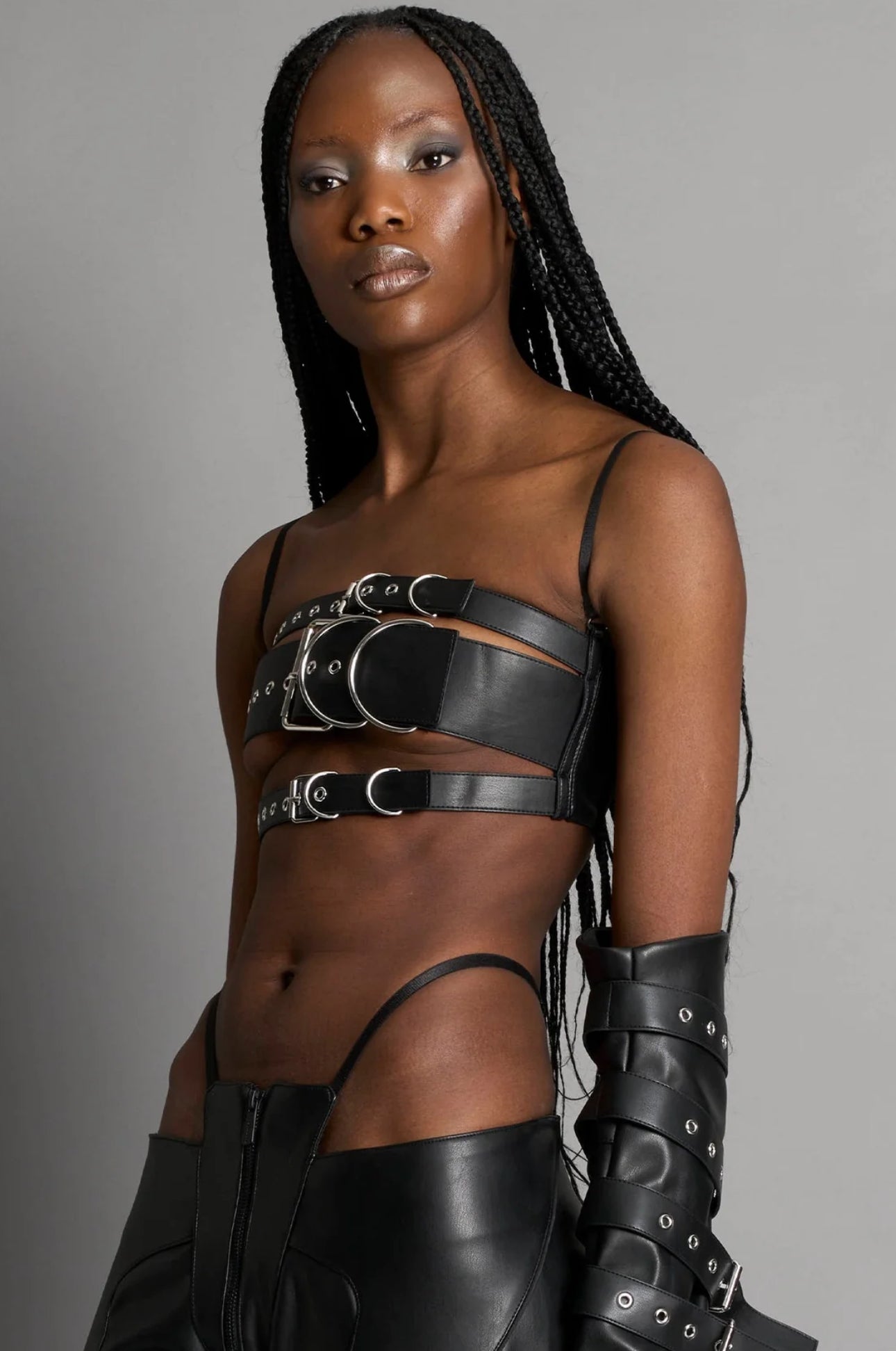 Buckle belt top